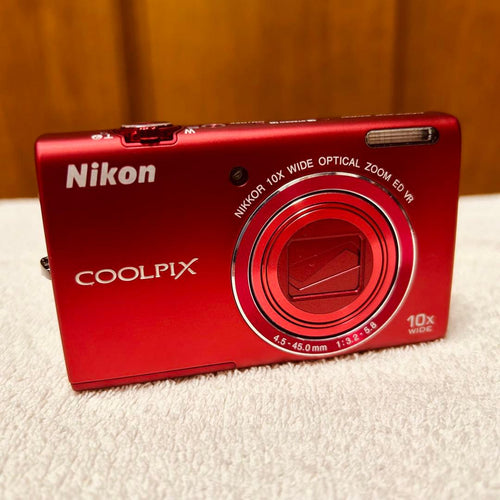 Nikon Compact Digital Camera Coolpix S6200