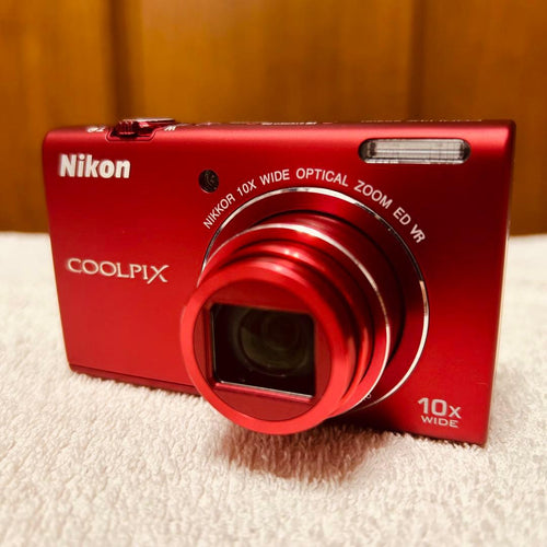 Nikon Compact Digital Camera Coolpix S6200