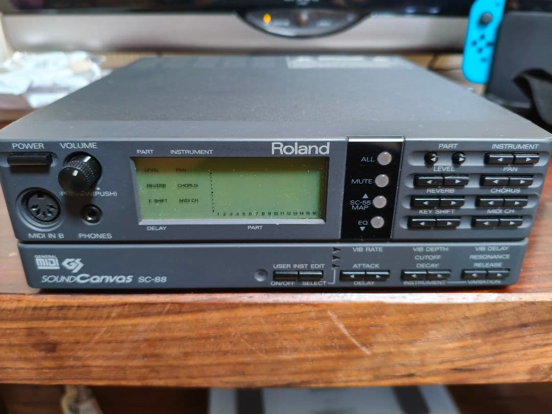 Roland Hardware Sound Source Sc-88 Midi