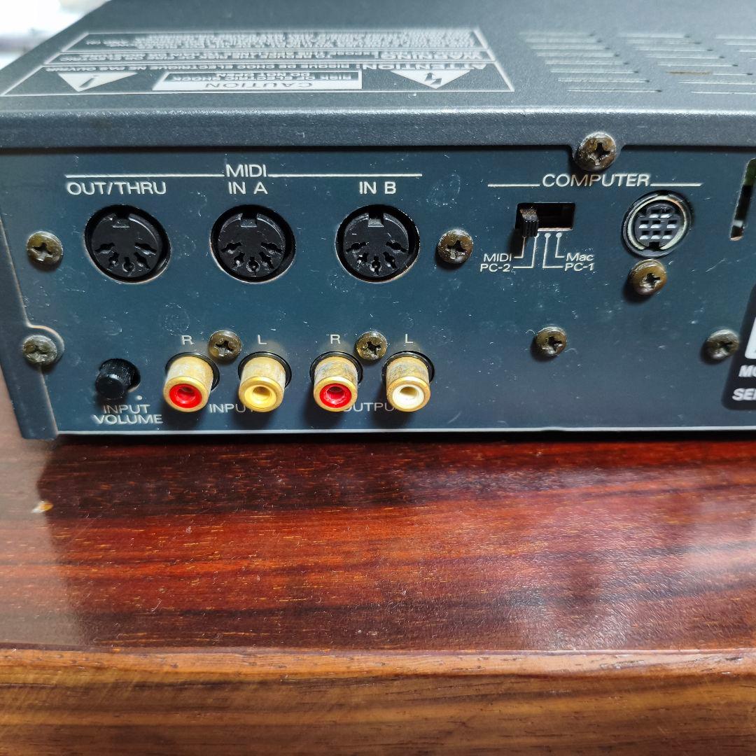 Roland Hardware Sound Source Sc-88 Midi