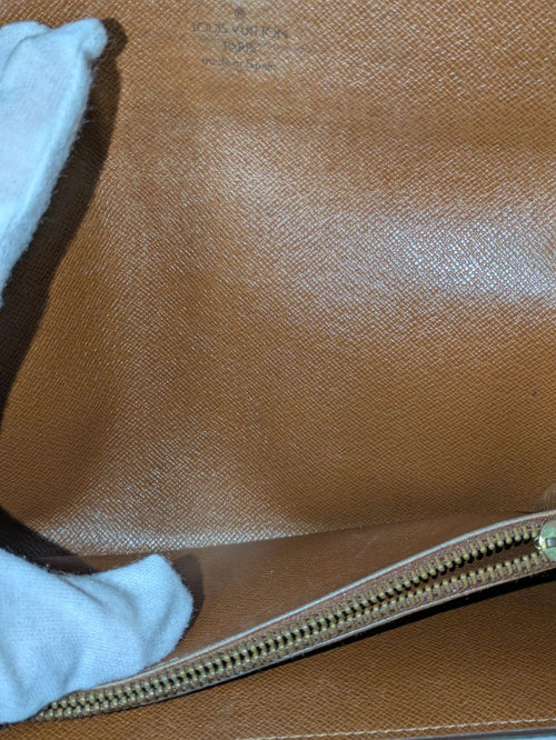 Louis Vuitton Long Wallet