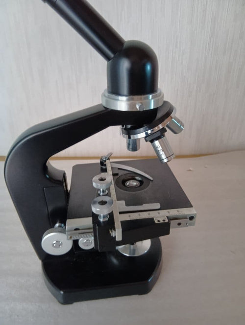 Nikon Microscope Mf