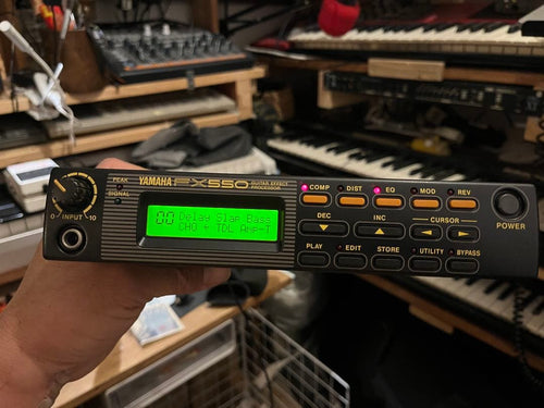 Guitar Effector Yamaha Fx550