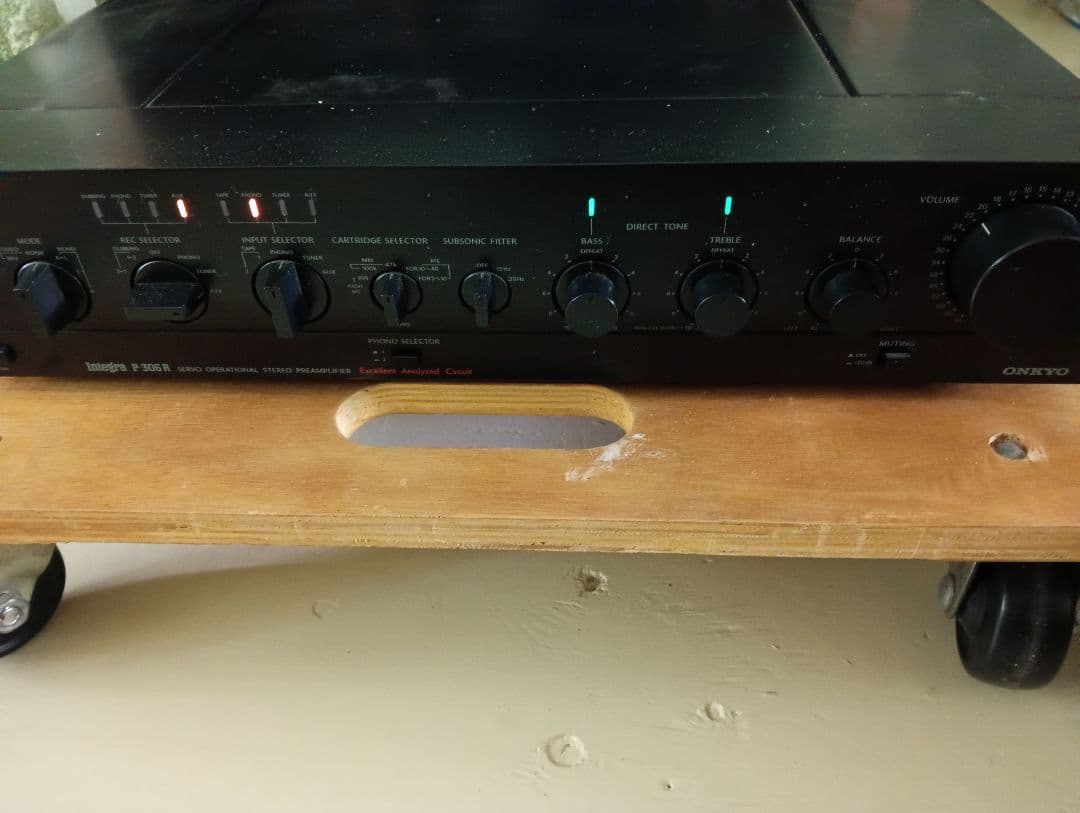 Onkyo Preamplifier P-306