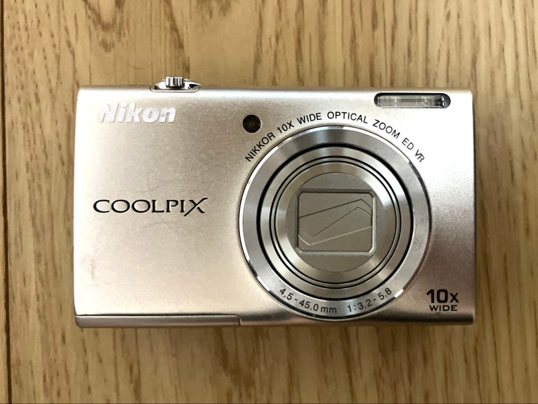 Nikon Compact Digital Camera Coolpix S6200