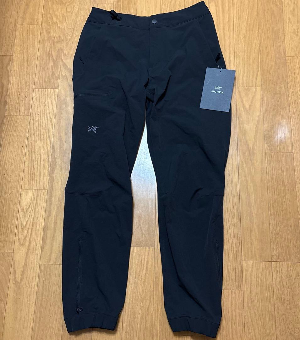 Arc'Teryx Pants Trousers 6-Short Black
