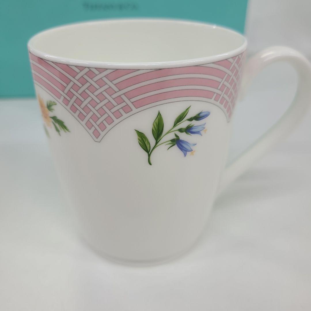Tiffany Mugs Bouquet