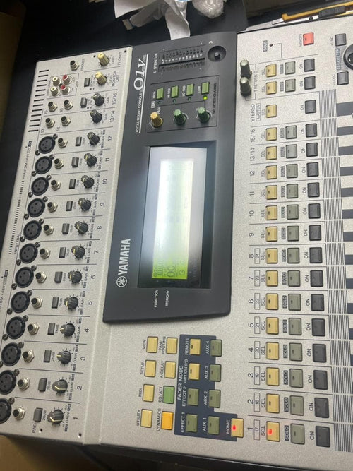 Yamaha Digital Mixer O1V Ok
