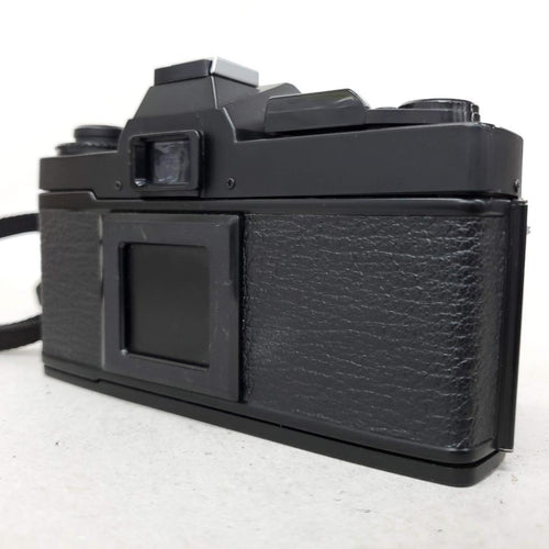 Mamiya Slr Camera (Film) Ze-2 G0318-0227-329-4V