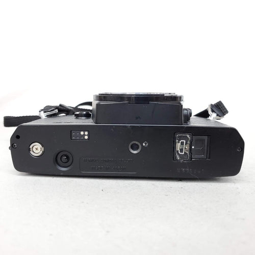 Mamiya Slr Camera (Film) Ze-2 G0318-0227-329-4V