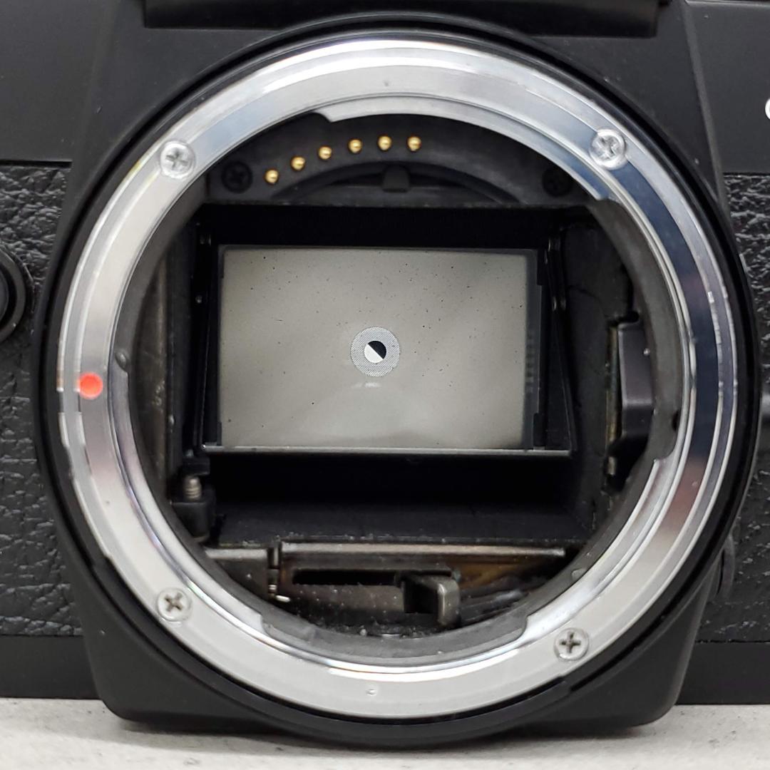 Mamiya Slr Camera (Film) Ze-2 G0318-0227-329-4V