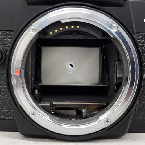 Mamiya Slr Camera (Film) Ze-2 G0318-0227-329-4V