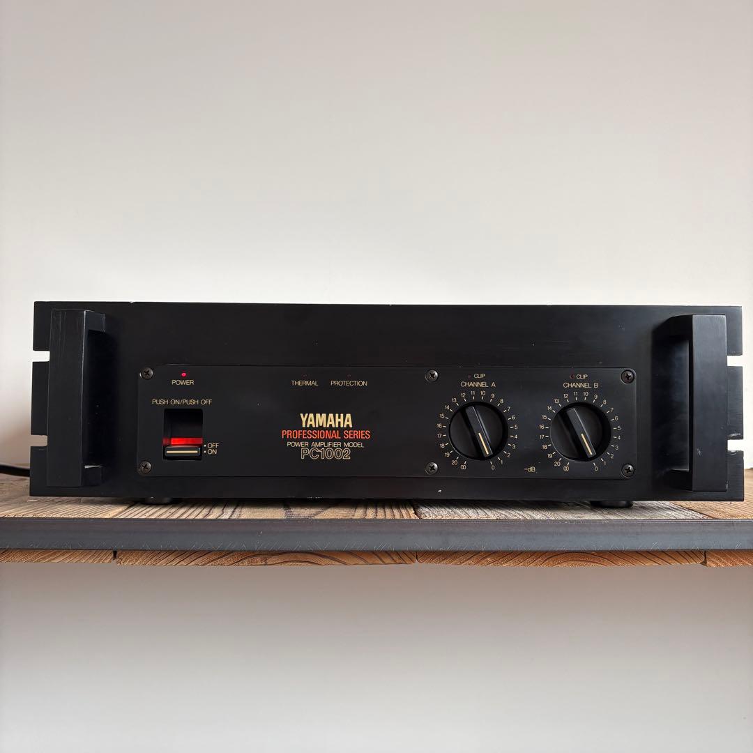 Yamaha Power Amplifiers Pc1002