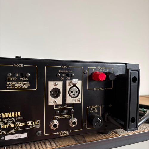 Yamaha Power Amplifiers Pc1002