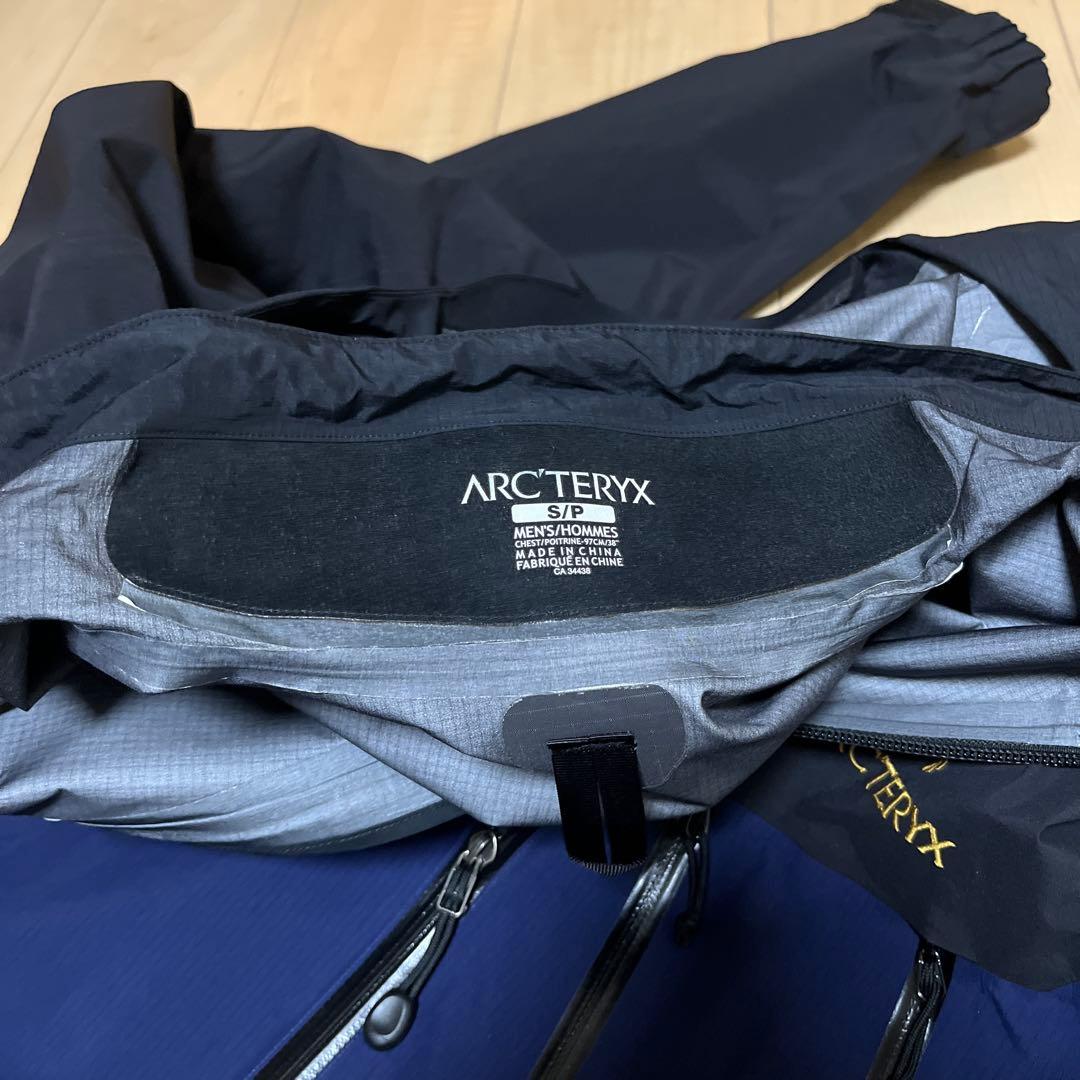Arc'Teryx Mountain Parkas Beams 40 Theta Ar S