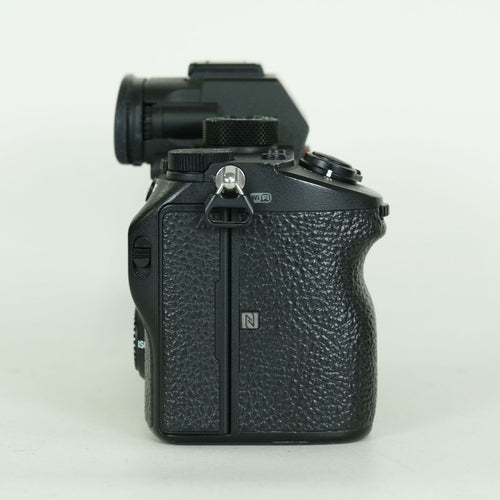 Sony Mirrorless Interchangeable Lips 35,718 7R Iii Ilce-7Rm3 E