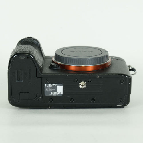 Sony Mirrorless Interchangeable Lips 35,718 7R Iii Ilce-7Rm3 E