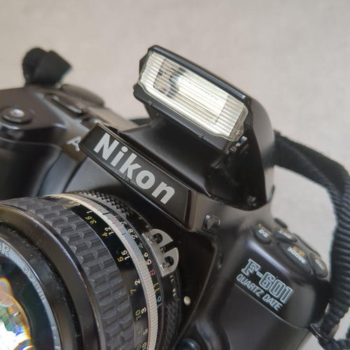 Nikon Slr Cameras (Film) F 601 Quartz Date Nikkor