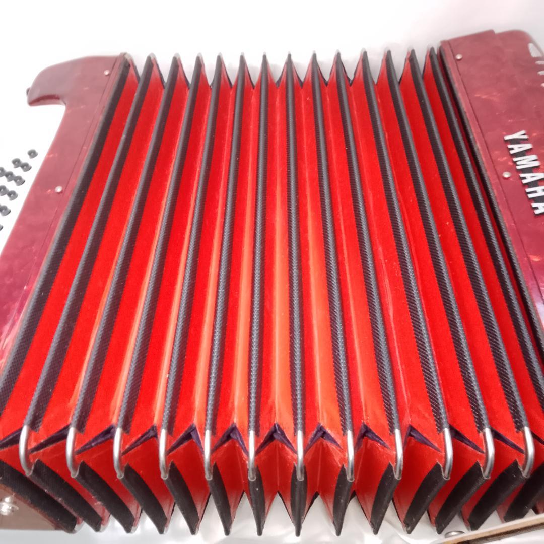 Yamaha Accordions Ya-21 32