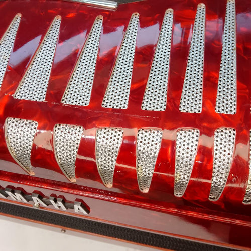 Yamaha Accordions Ya-21 32
