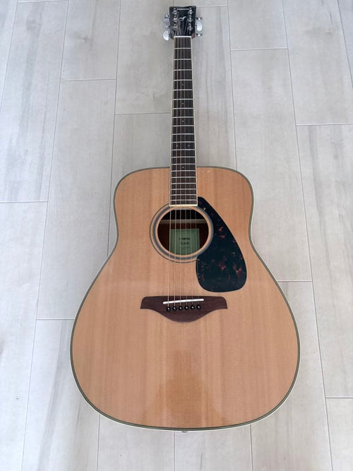 Yamaha Acoustic Guitars Fg820