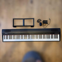 Roland Keyboards Digital Pianos Gopiano88 -2000