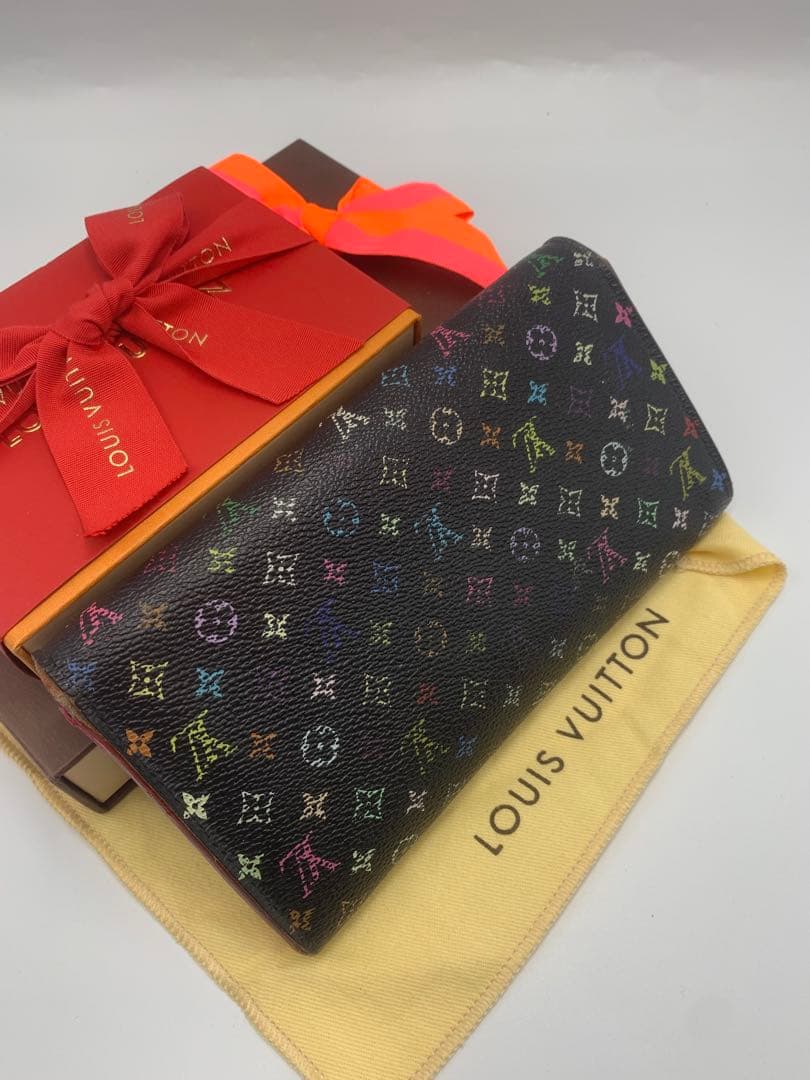Louis Vuitton Long Wallet P55