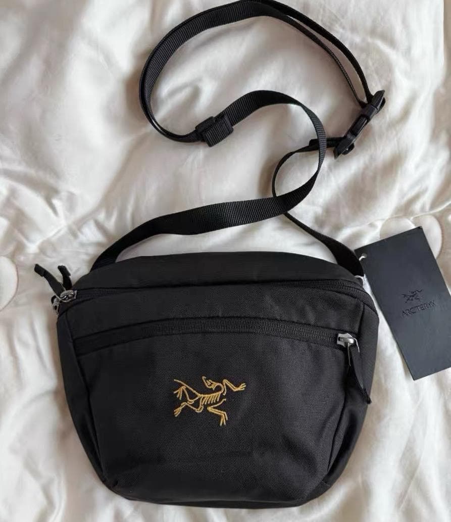 Steel Racks Metal Arc Teryx Mantis 2Waist Pack
