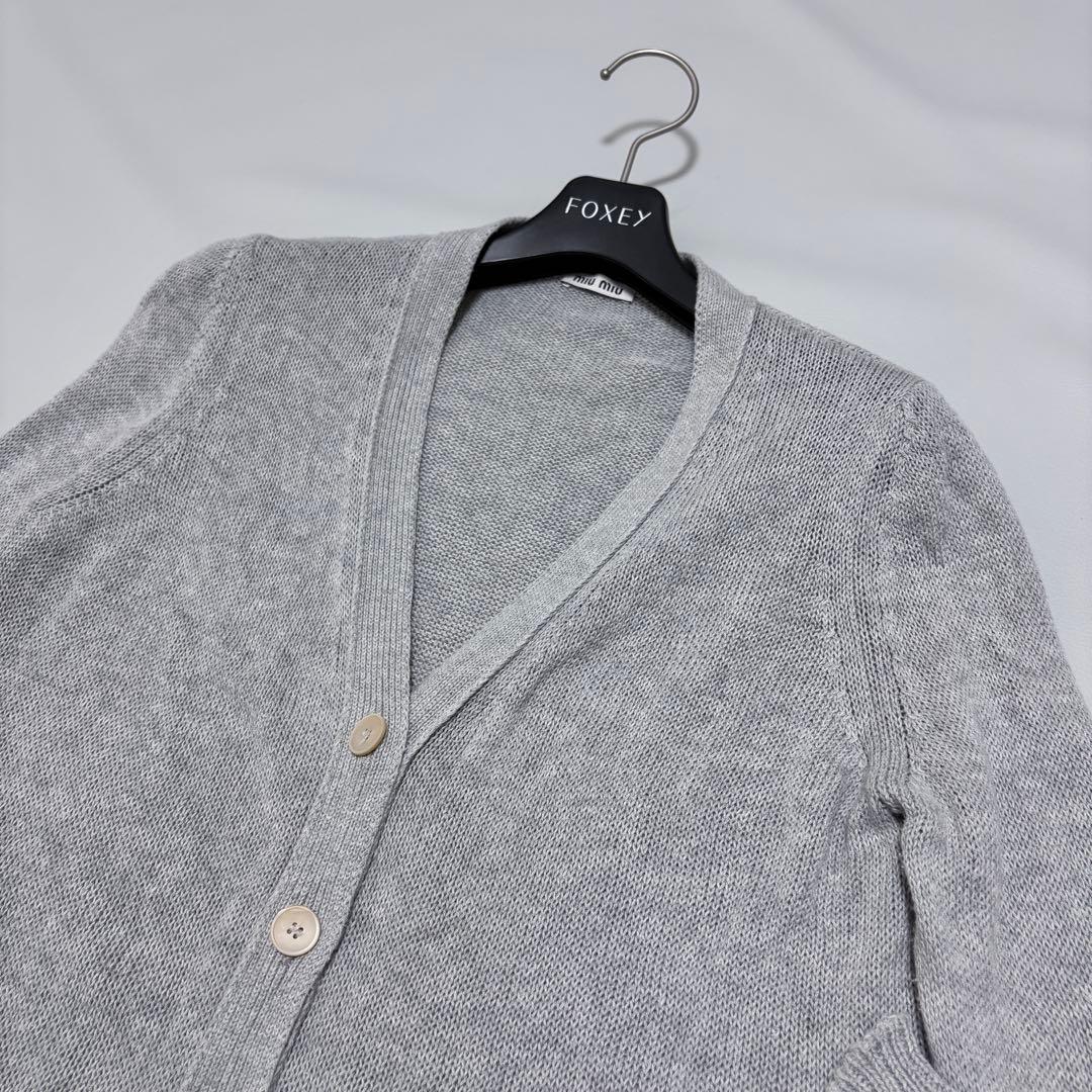 Miu Long-Sleeve V