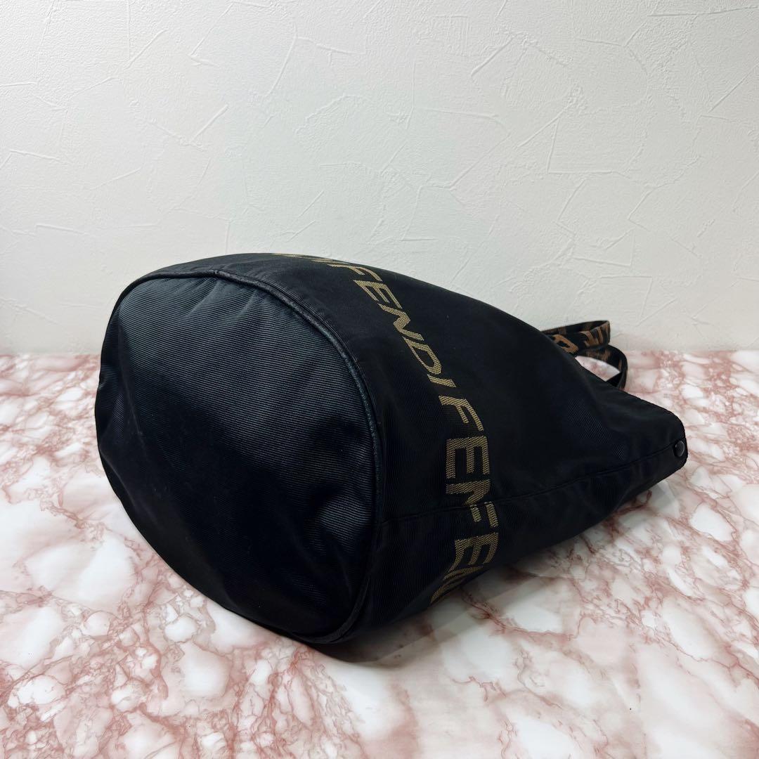 Fendi Tote Bags 100