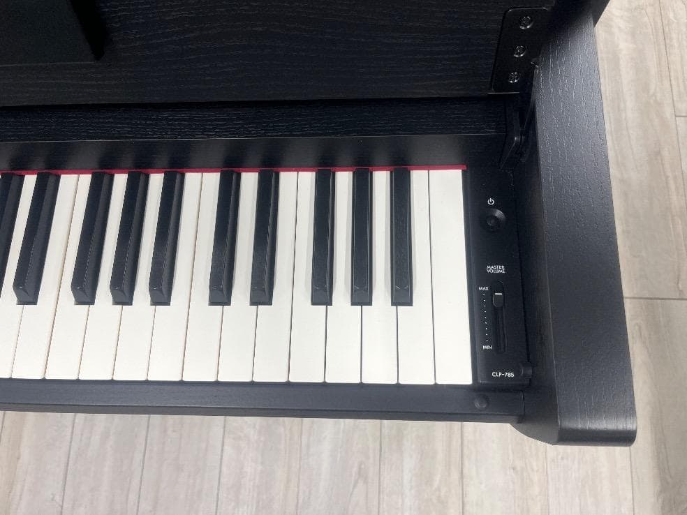 Yamaha Keyboards Digital Pianos 90023 Clp785B 20