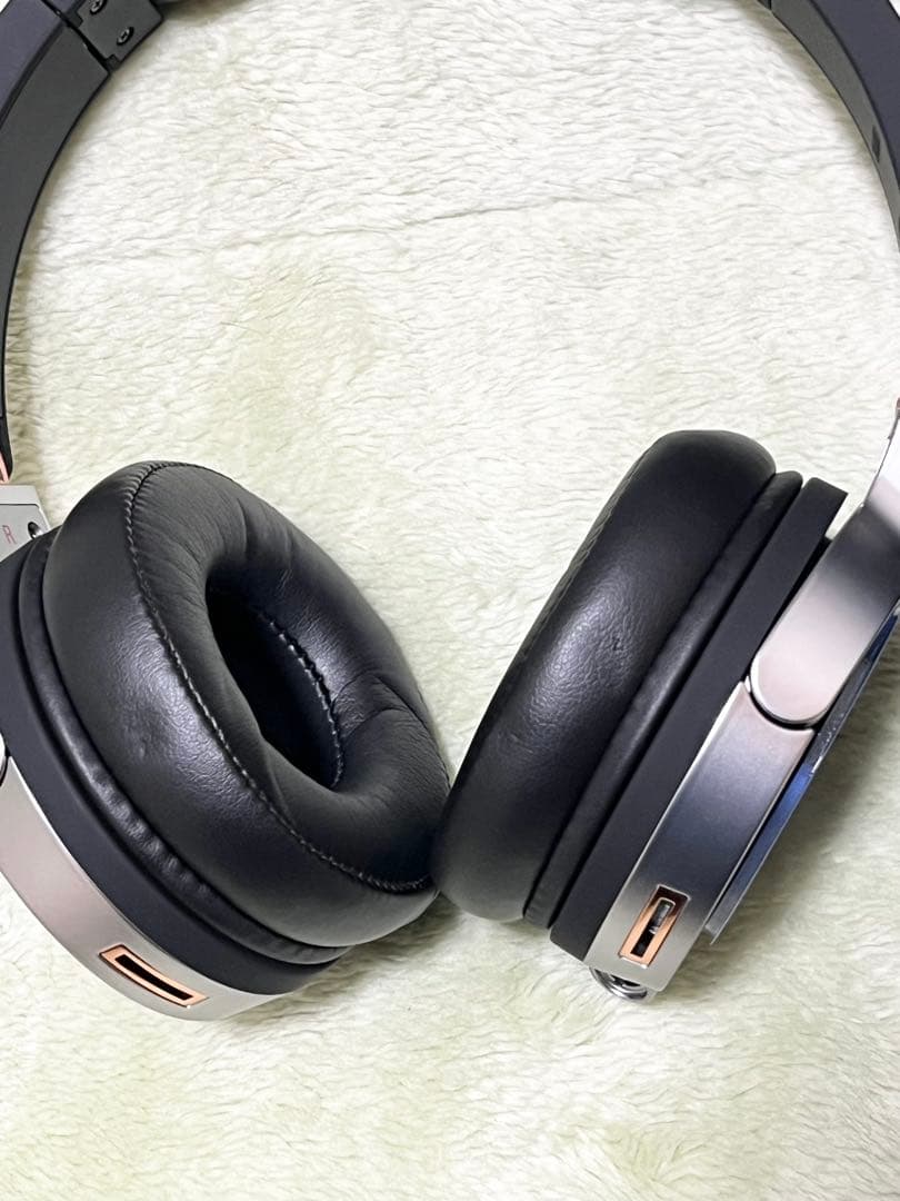 Pioneer Wired Headphones