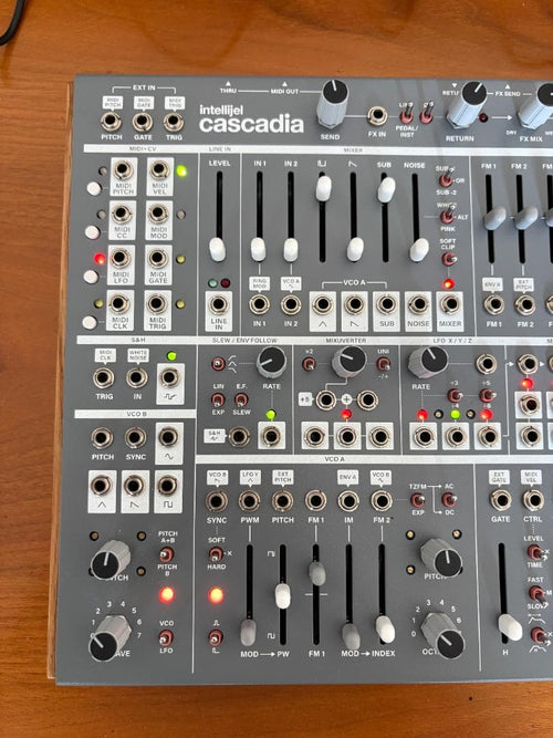 Analog Synthesizers Intellijel Cascadia