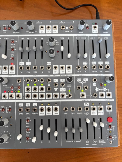 Analog Synthesizers Intellijel Cascadia