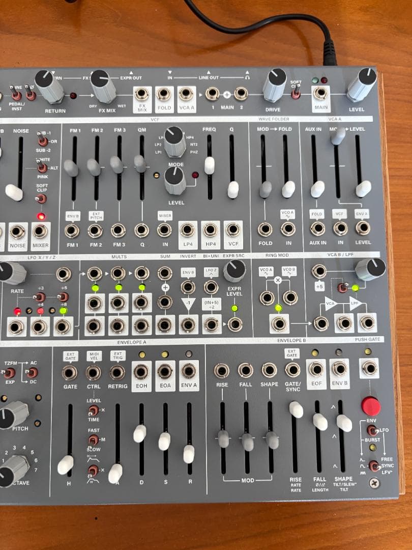 Analog Synthesizers Intellijel Cascadia
