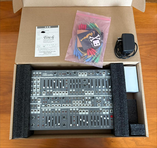 Analog Synthesizers Intellijel Cascadia