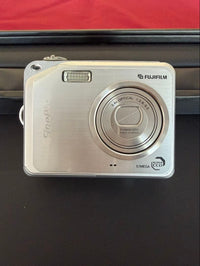 Compact Digital Cameras Fujifilm Finepixv105.1Mp