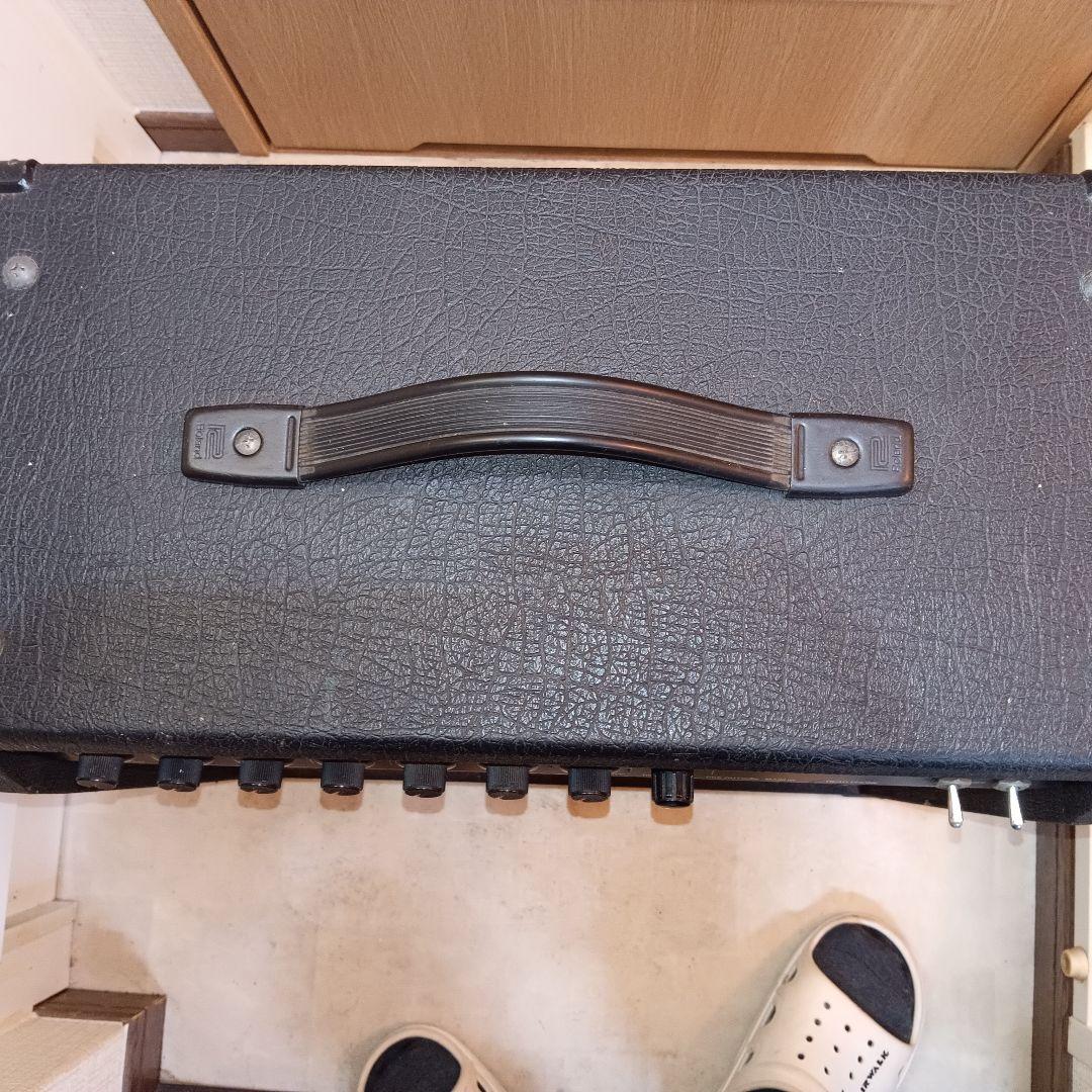 Guitar Amplifier Roland Bolt-30