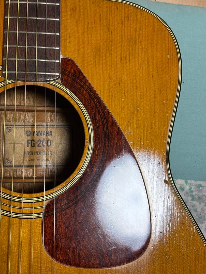 Yamaha Acoustic Guitars Fg-200