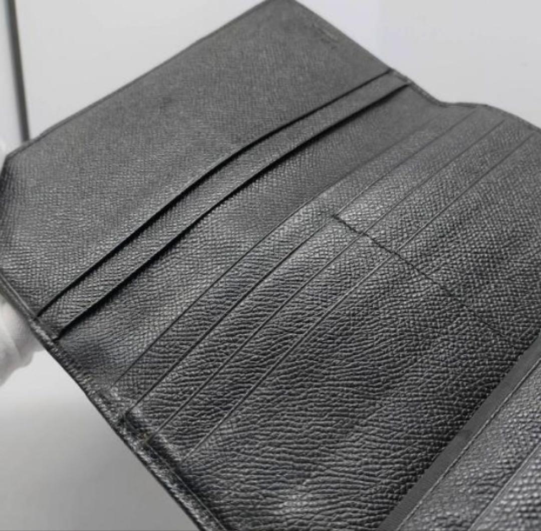 Long Wallets