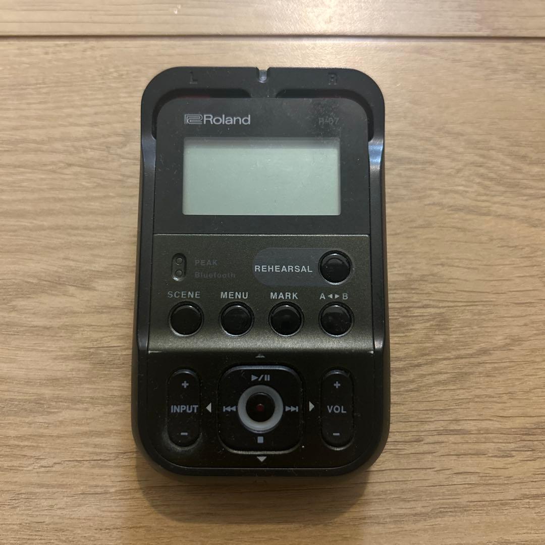 Other Roland R-07