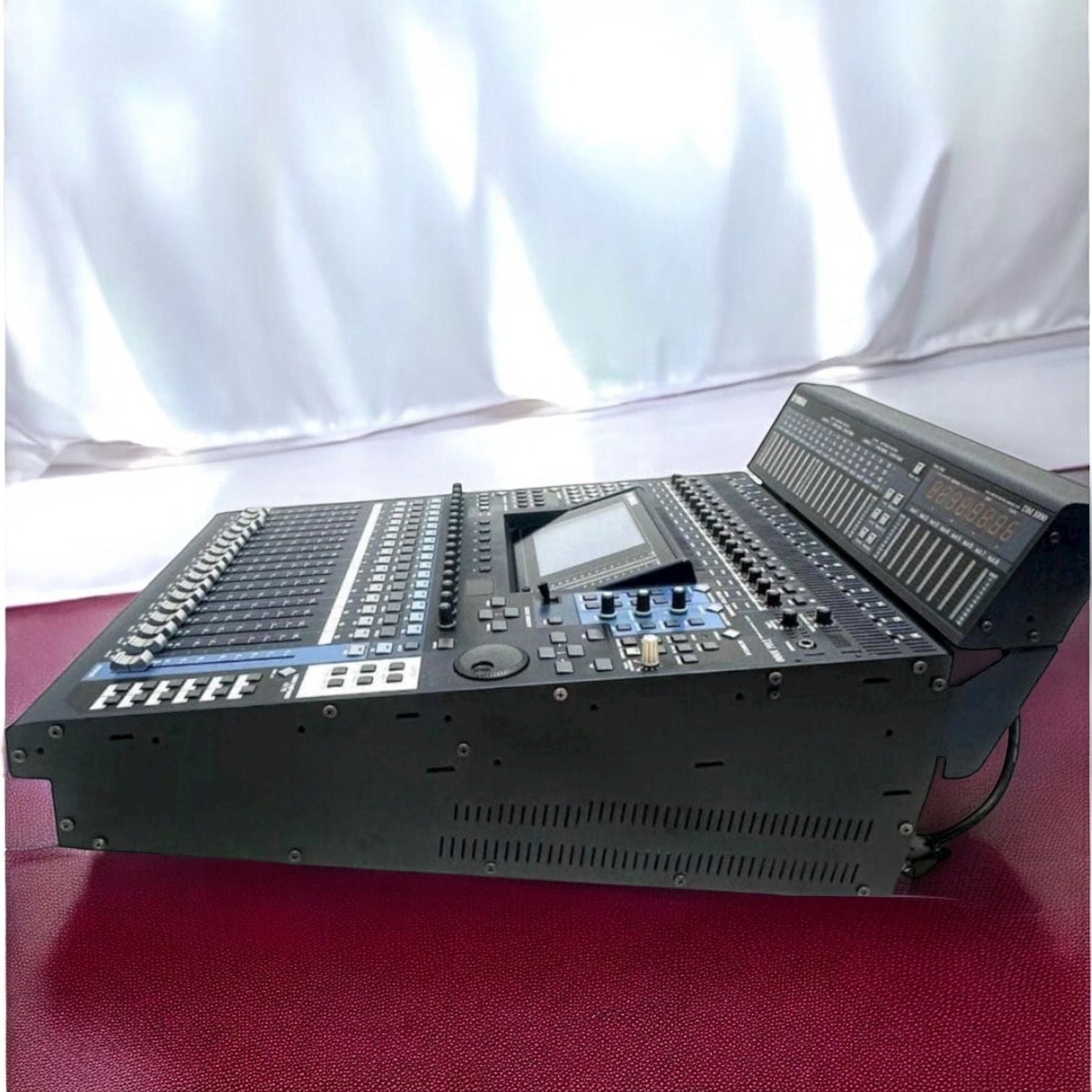 Yamaha Digital Mixer Dm1000 Mb1000 Version2