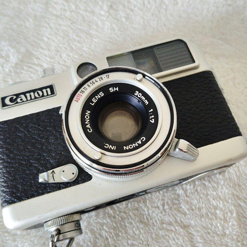Canon Compact Camera (Film) Ee17