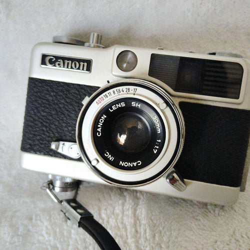 Canon Compact Camera (Film) Ee17