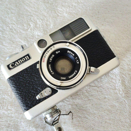Canon Compact Camera (Film) Ee17