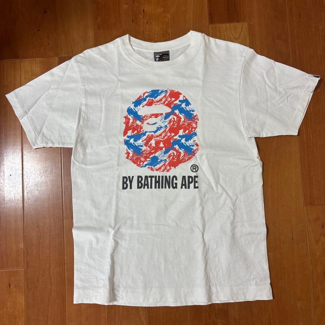 Een badende aap T-shirts T