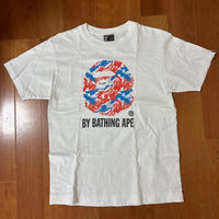 Een badende aap T-shirts T