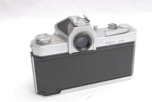 Nikomat Slr Camera (Film) /43-86Mm/80-200Mm