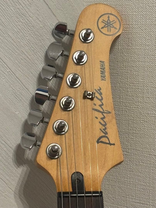 Yamaha Electric Guitars Pacifica 112V