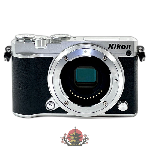 Nikon Mirrorless Interchangeable Lips 1 J5